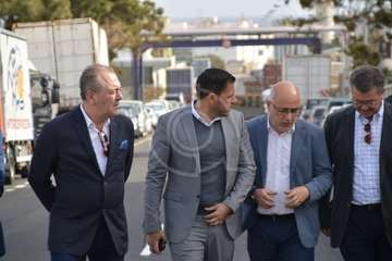 El Cabildo comprueba las obras en el polígono de Cruz de La Gallina y Salinetas (Foto TA)